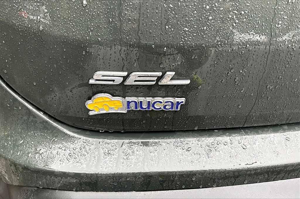 2022 Ford Edge SEL - Photo 7
