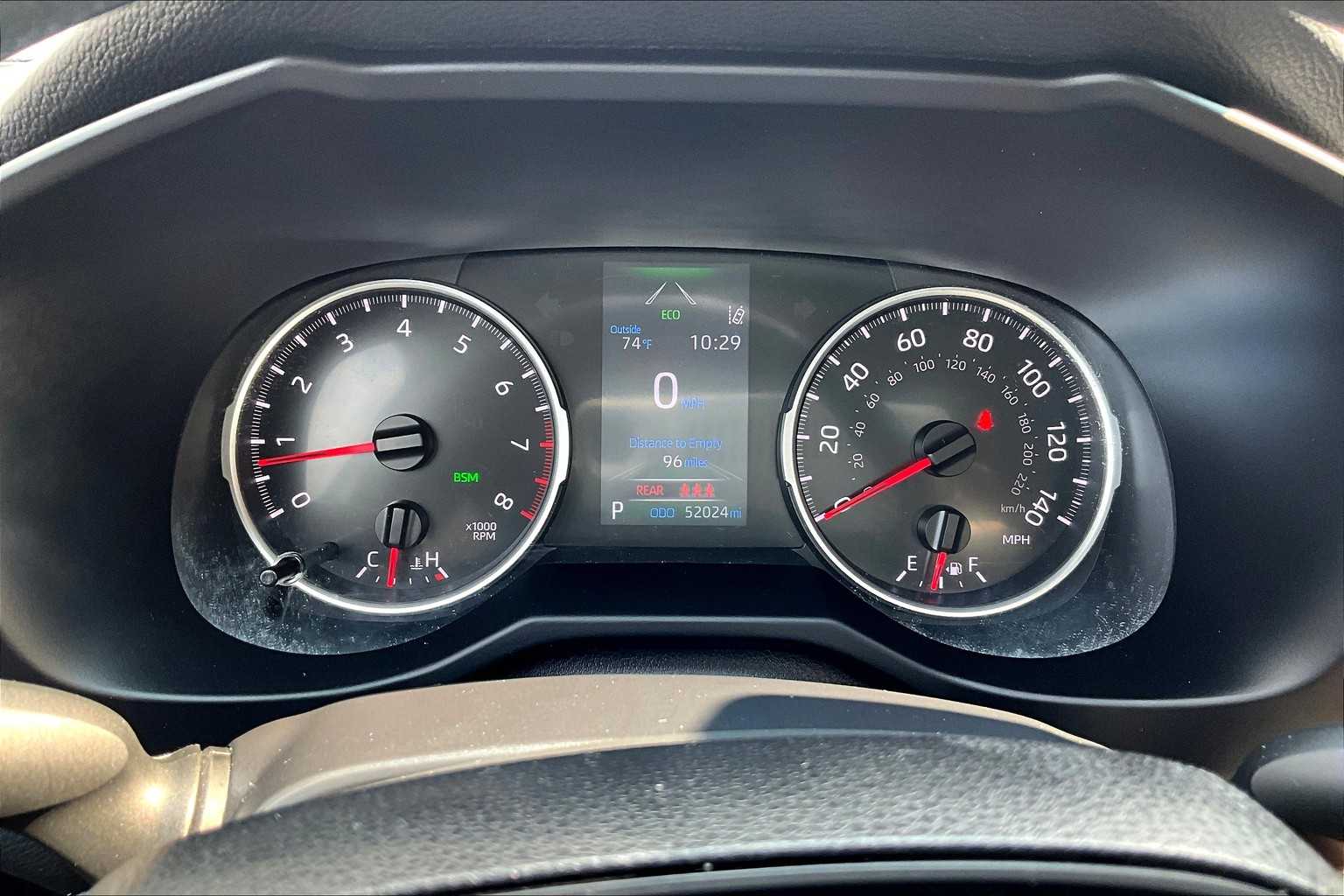2022 Toyota RAV4 LE - Photo 25