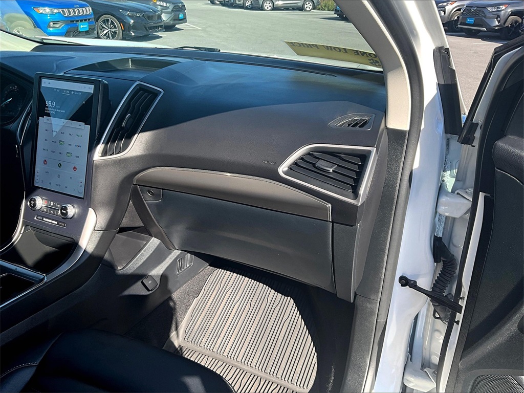2022 Ford Edge SEL - Photo 13