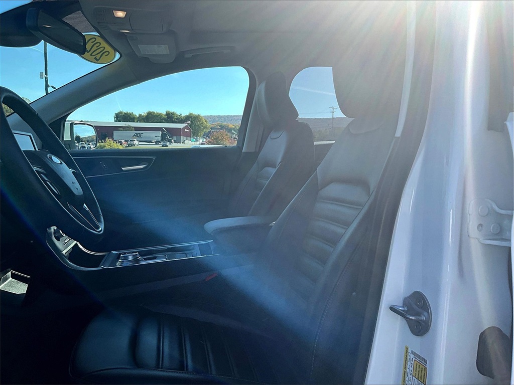 2022 Ford Edge SEL - Photo 10