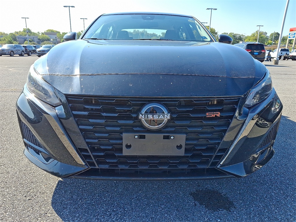 2024 Nissan Altima 2.5 SR - Photo 2