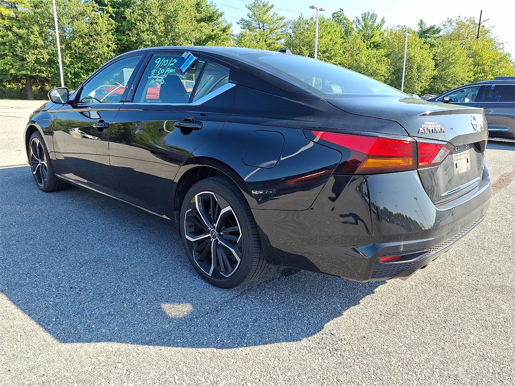 2024 Nissan Altima 2.5 SR - Photo 4