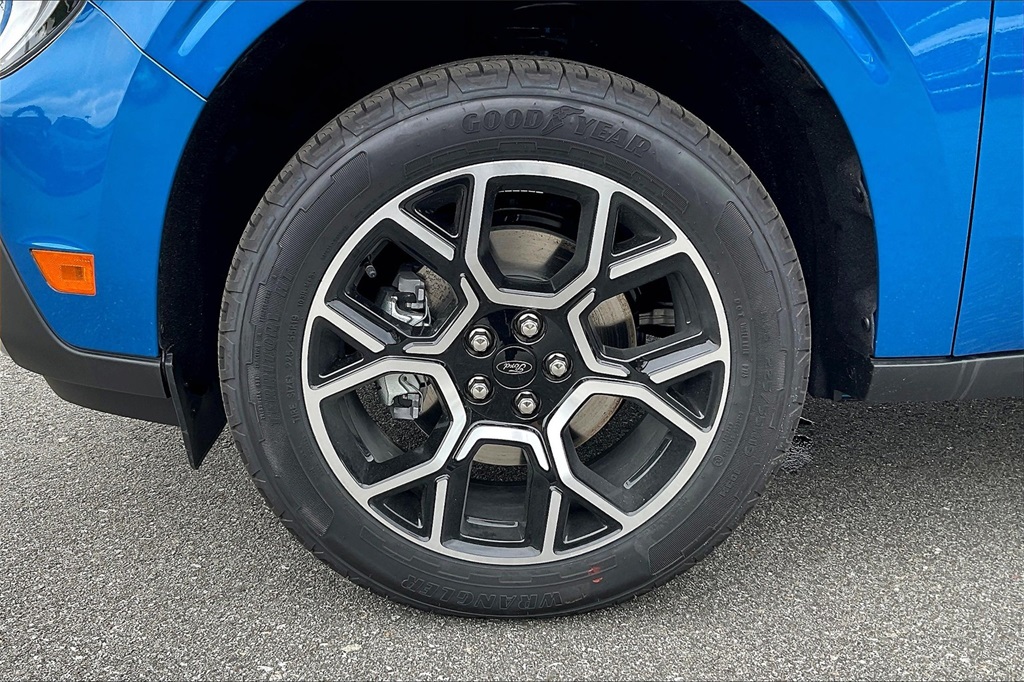 2025 Ford Maverick Lariat - Photo 8