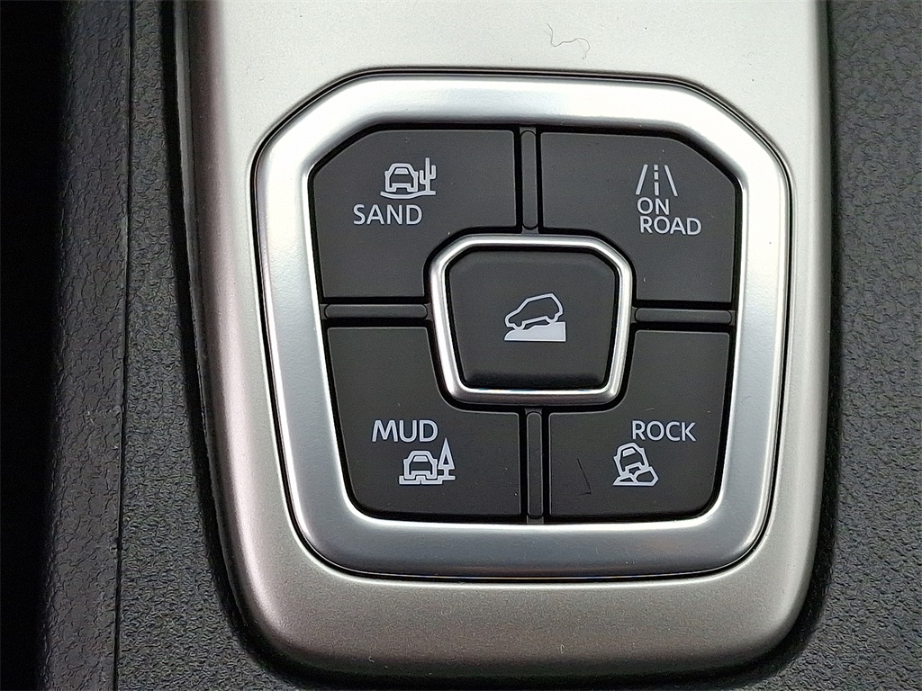 2026 Nissan Frontier SV - Photo 16