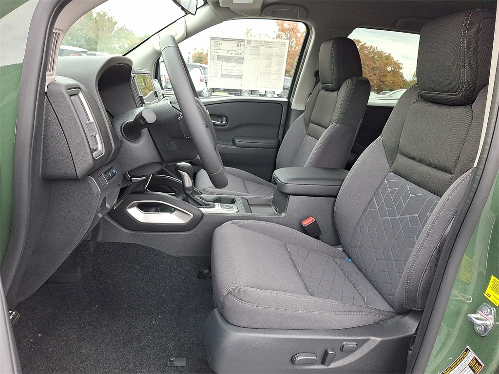 2026 Nissan Frontier SV - Photo 9