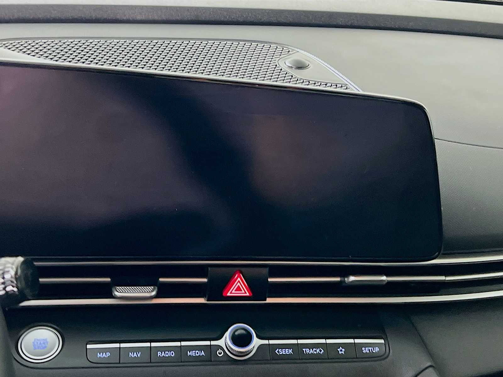 2023 Hyundai Elantra SEL - Photo 13
