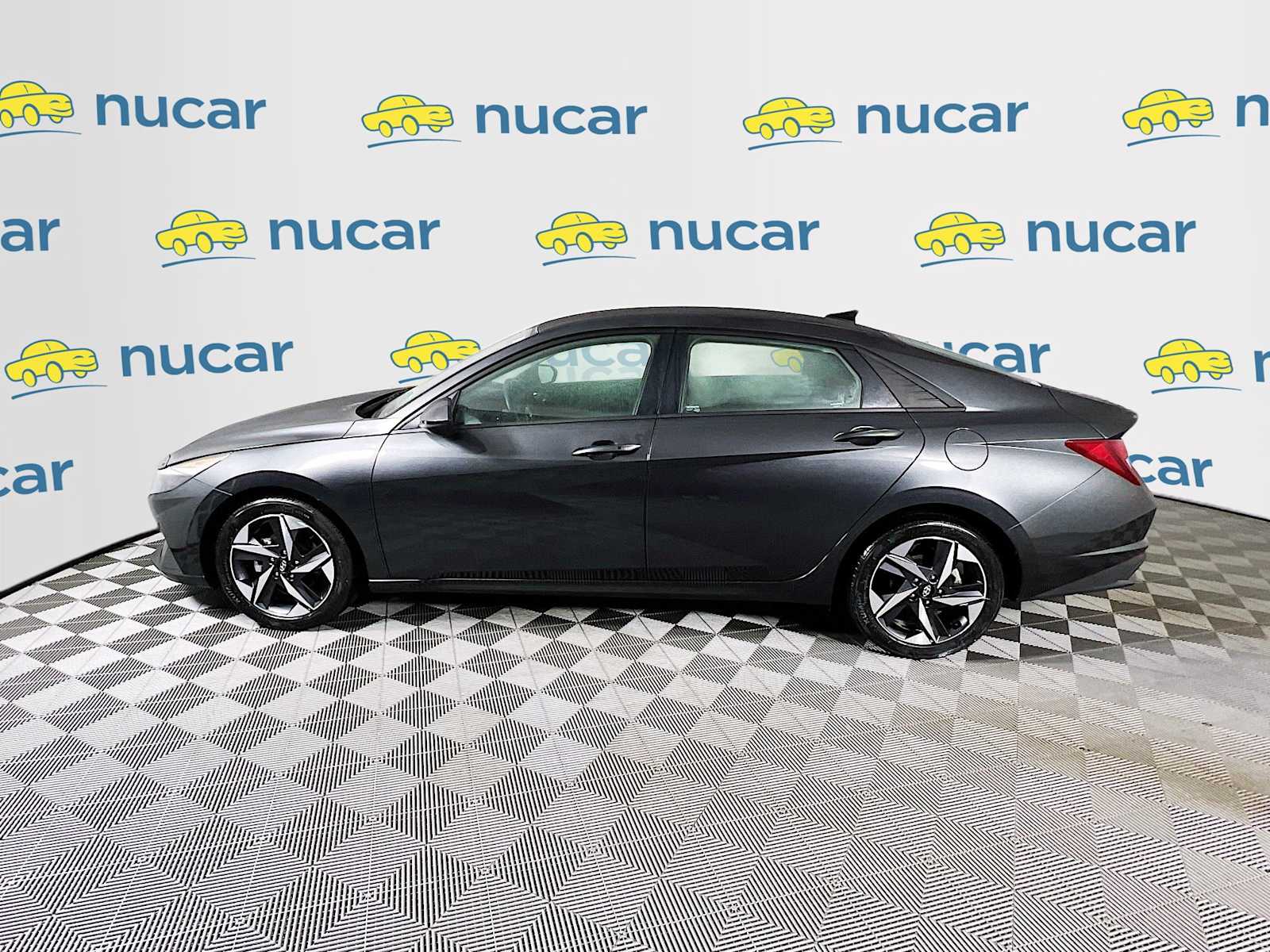 2023 Hyundai Elantra SEL - Photo 4
