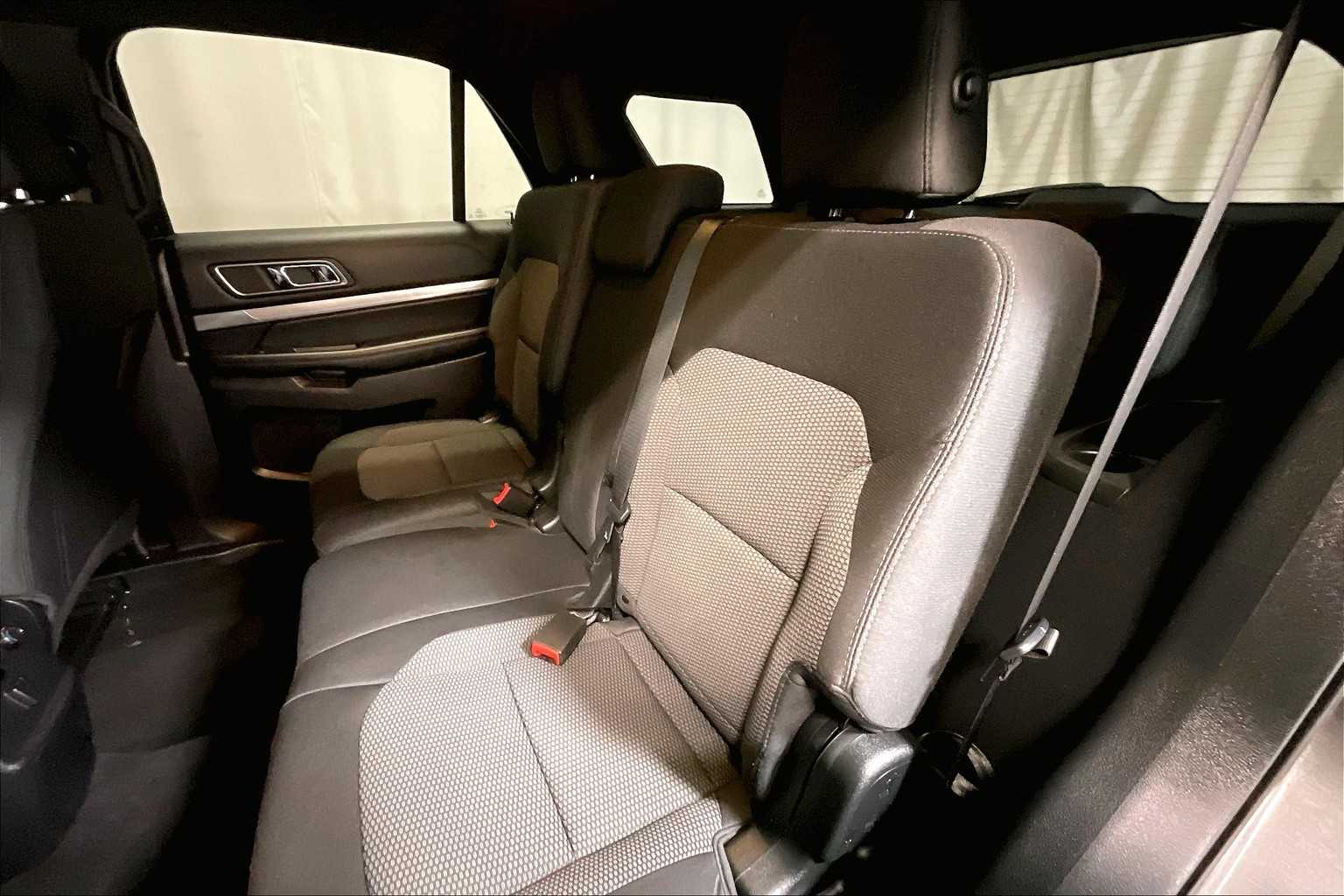 2019 Ford Explorer XLT - Photo 15