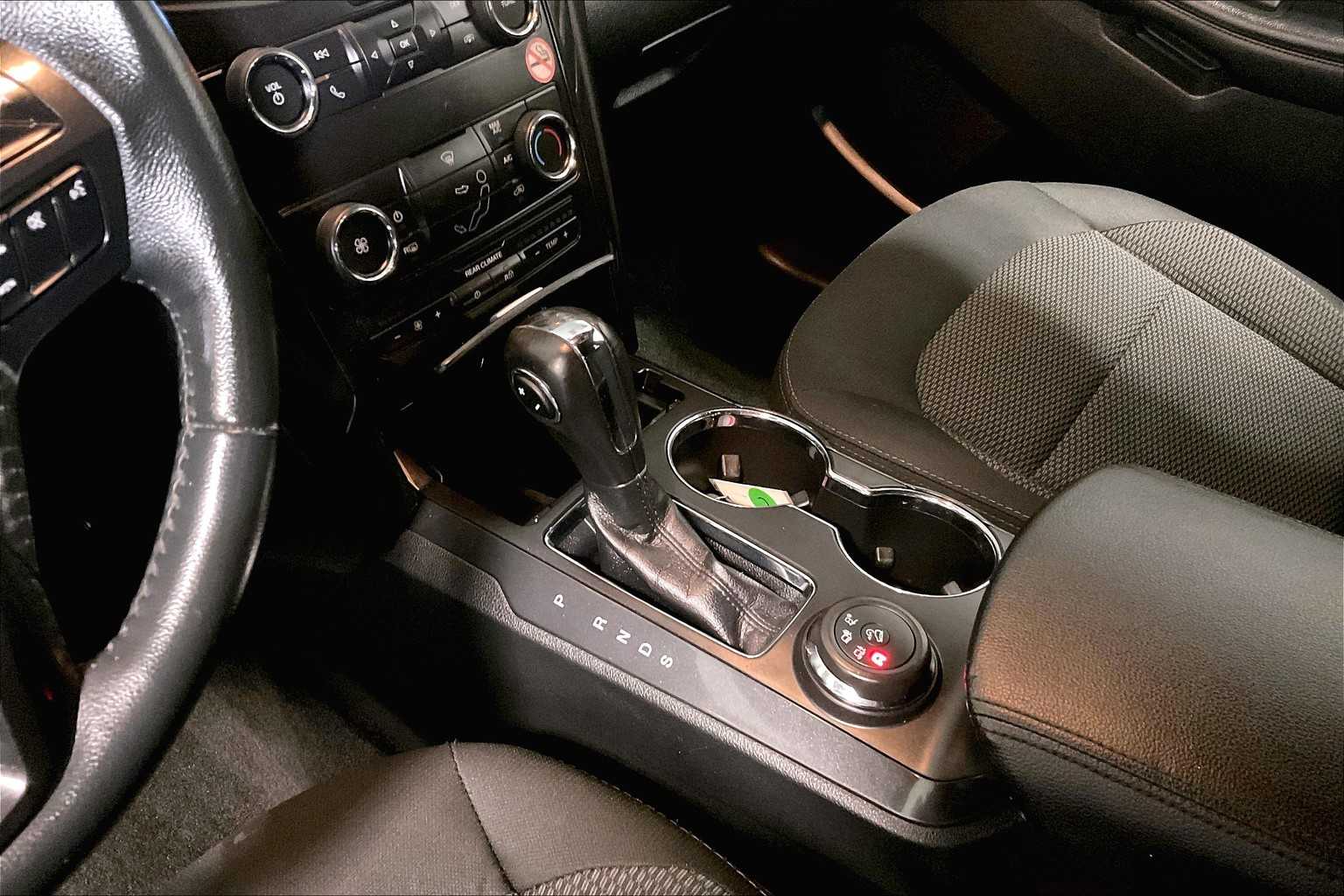 2019 Ford Explorer XLT - Photo 21