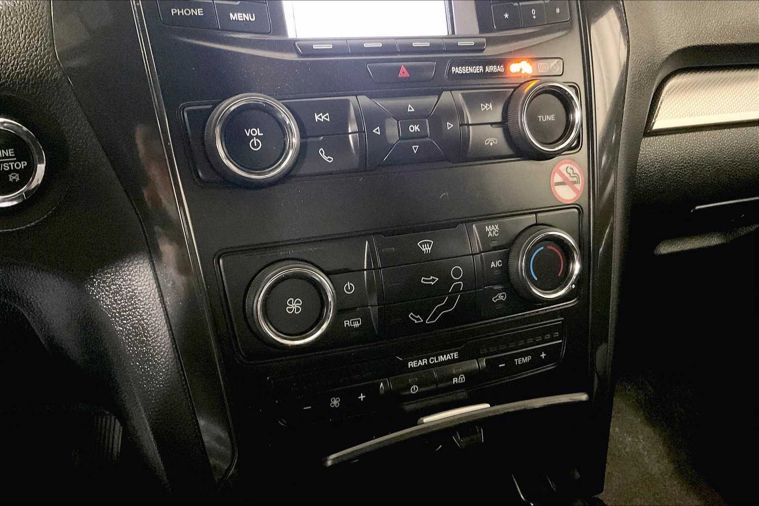 2019 Ford Explorer XLT - Photo 26