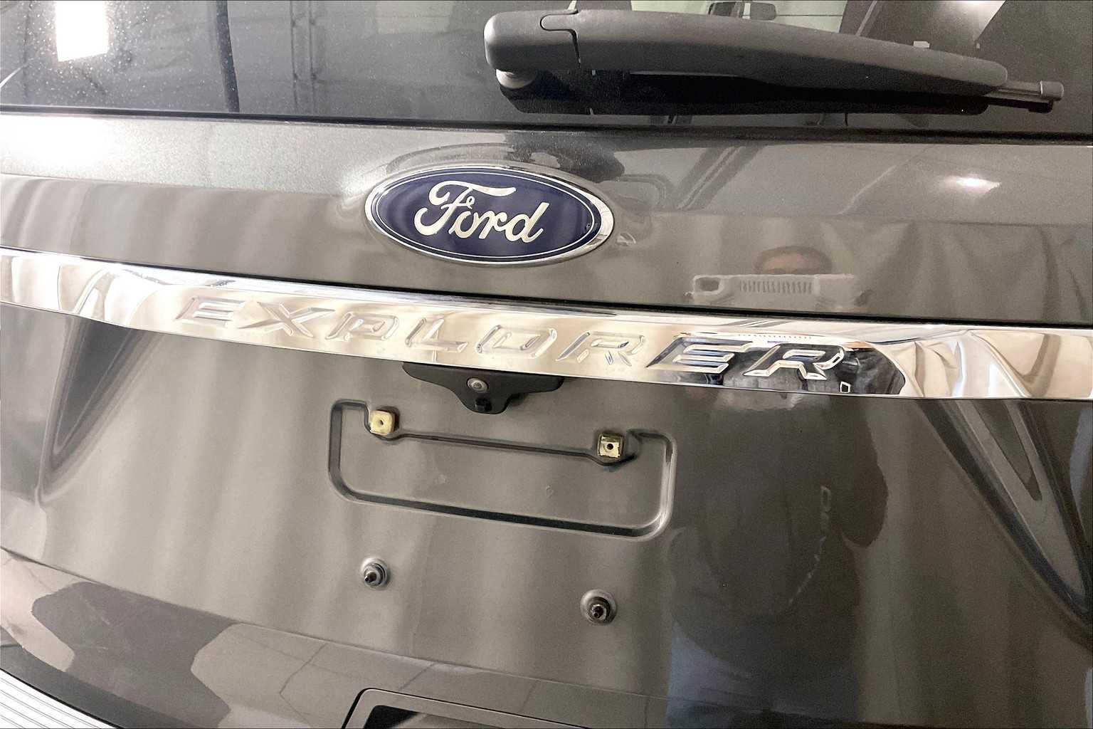 2019 Ford Explorer XLT - Photo 29