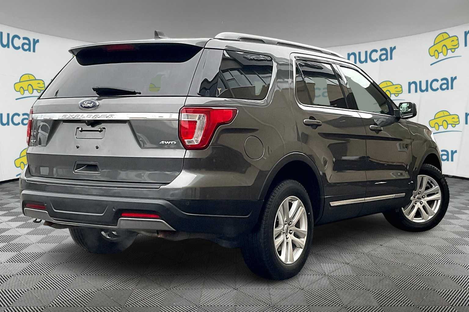 2019 Ford Explorer XLT - Photo 6