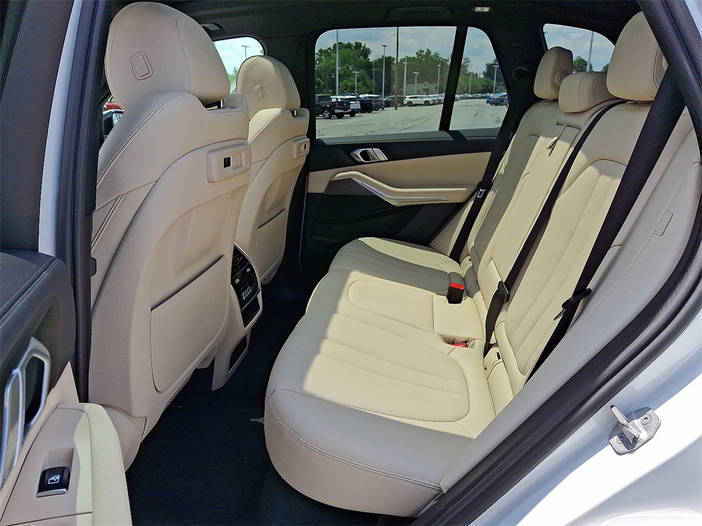 2022 BMW X5 xDrive40i - Photo 11