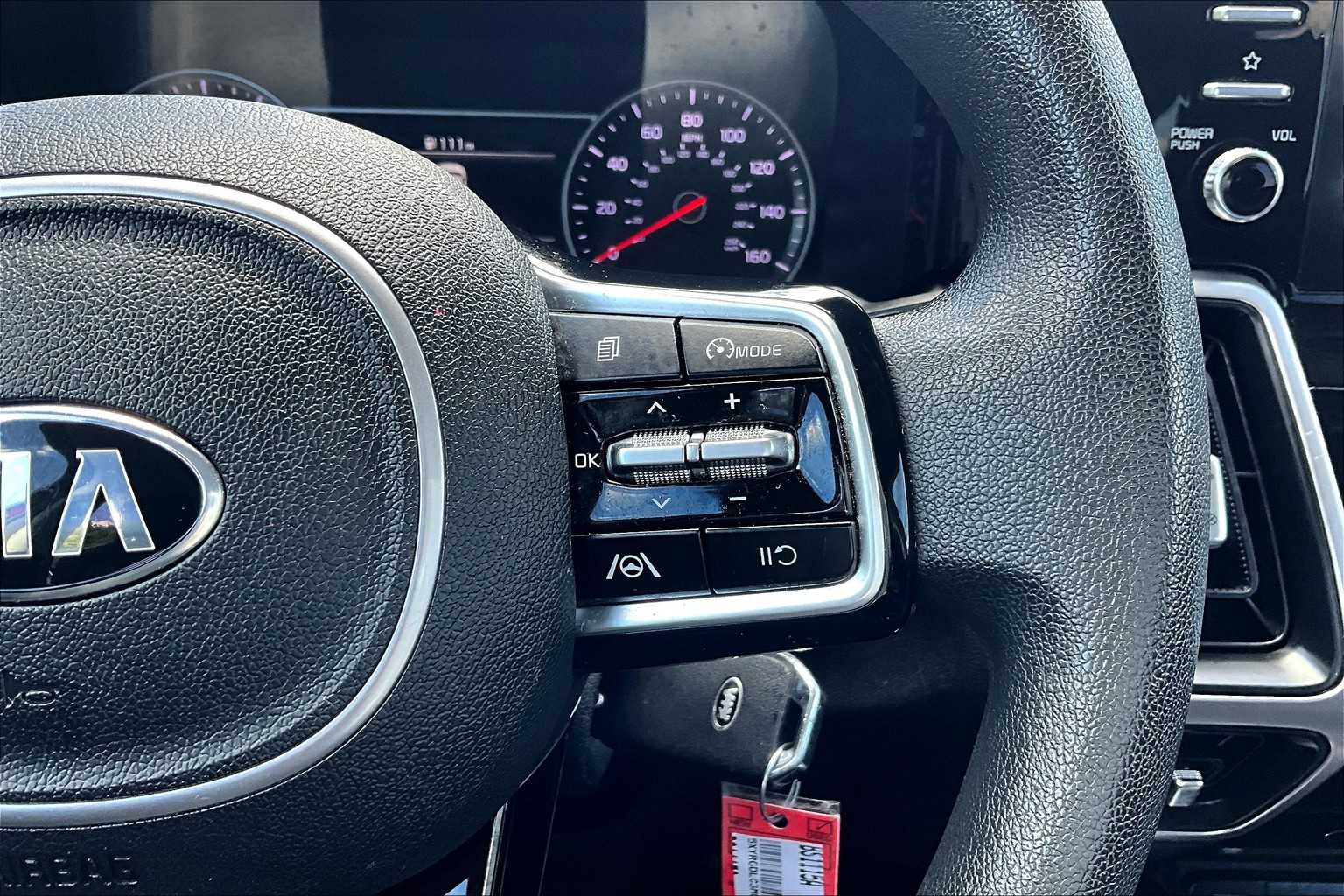 2021 Kia Sorento LX - Photo 25