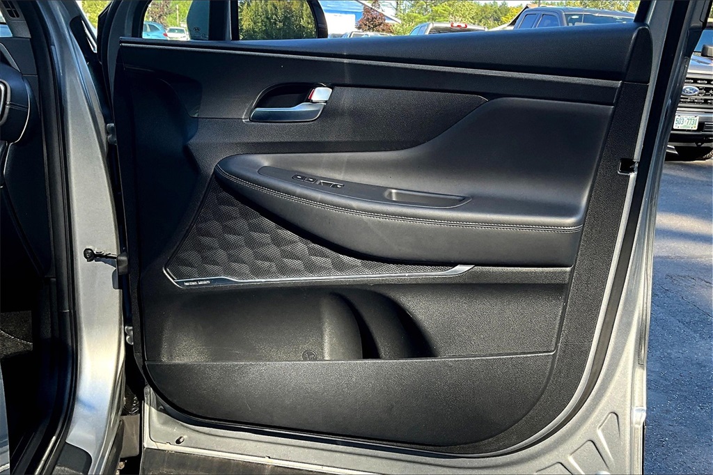2022 Hyundai Santa Fe Limited - Photo 12