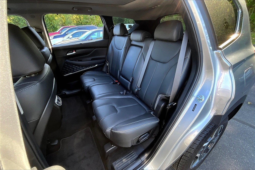 2022 Hyundai Santa Fe Limited - Photo 15