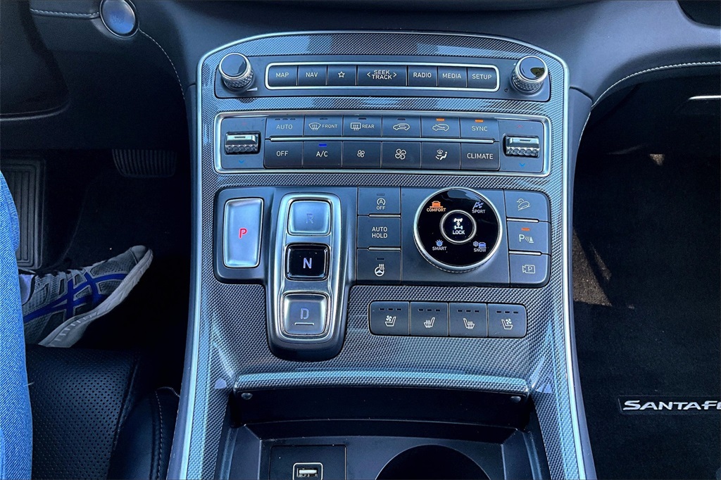 2022 Hyundai Santa Fe Limited - Photo 26
