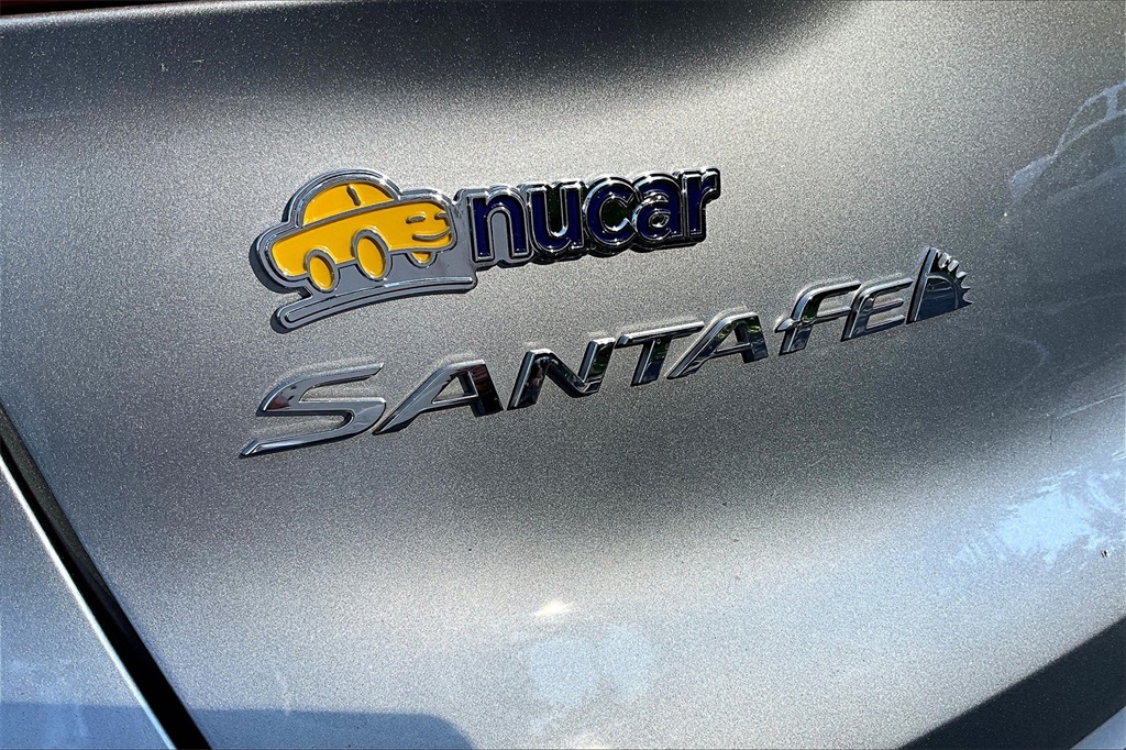 2022 Hyundai Santa Fe Limited - Photo 28