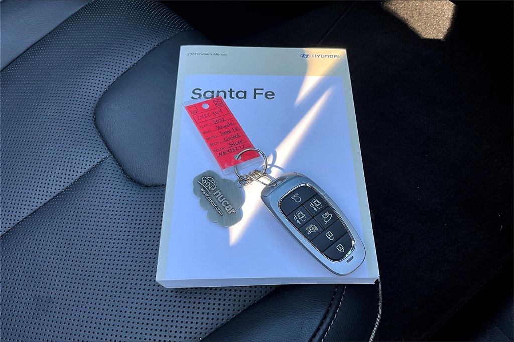 2022 Hyundai Santa Fe Limited - Photo 29