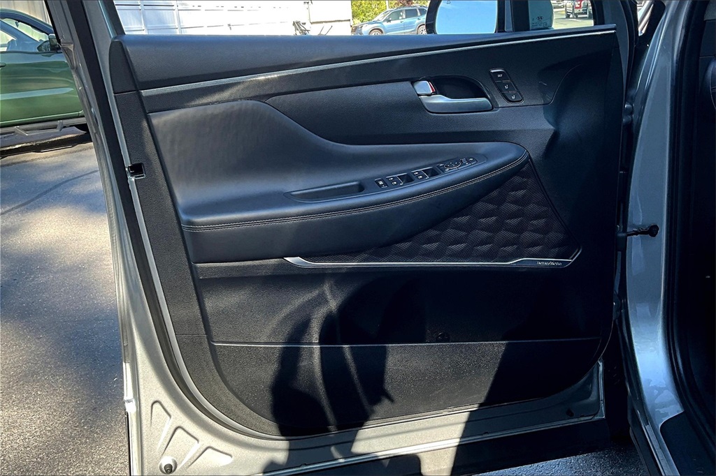 2022 Hyundai Santa Fe Limited - Photo 9