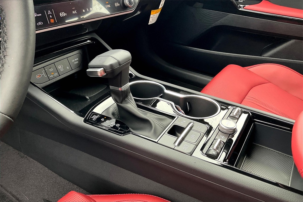 2026 Kia K5 GT-Line - Photo 14