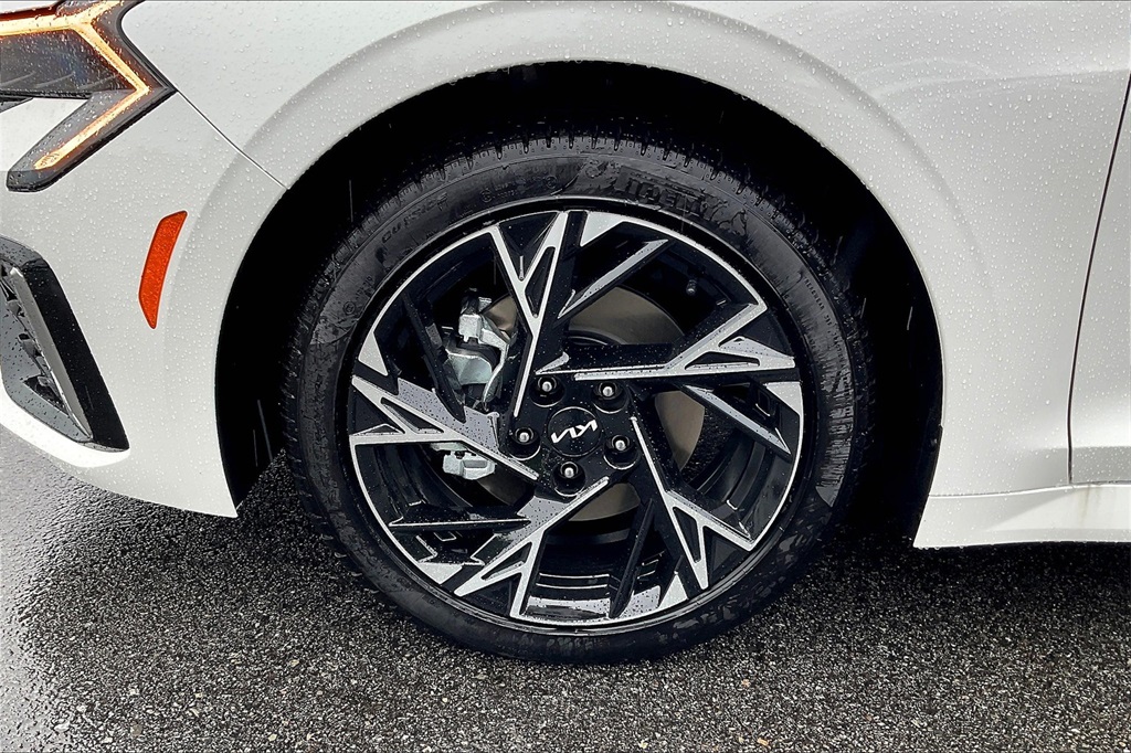 2026 Kia K5 GT-Line - Photo 8