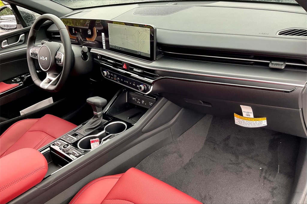2026 Kia K5 GT-Line - Photo 10