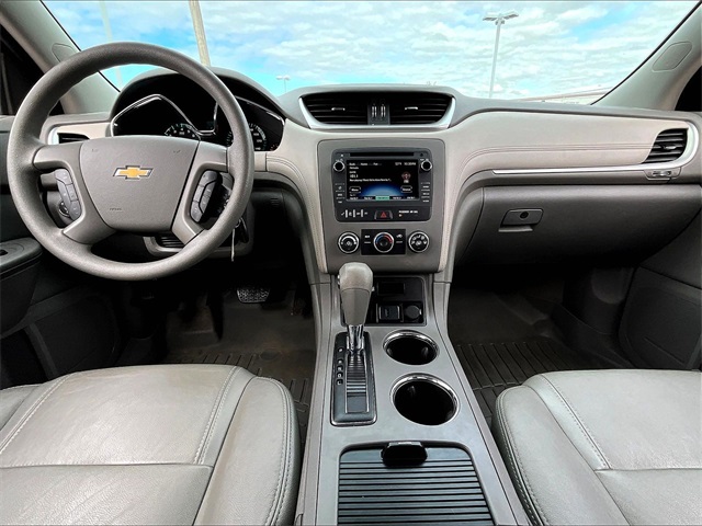 2016 Chevrolet Traverse LS - Photo 21