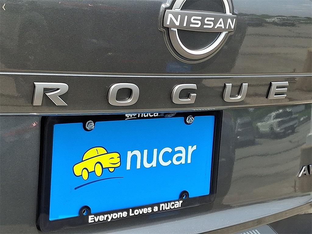 2025 Nissan Rogue SV - Photo 19