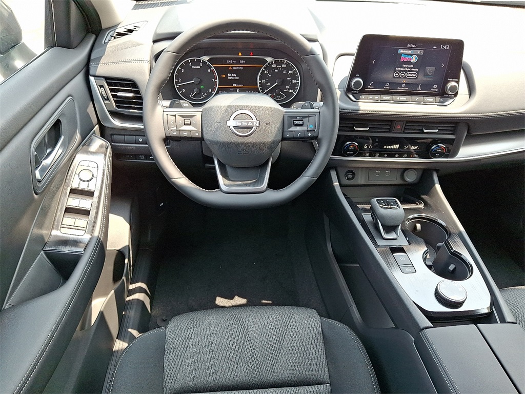 2025 Nissan Rogue SV - Photo 7