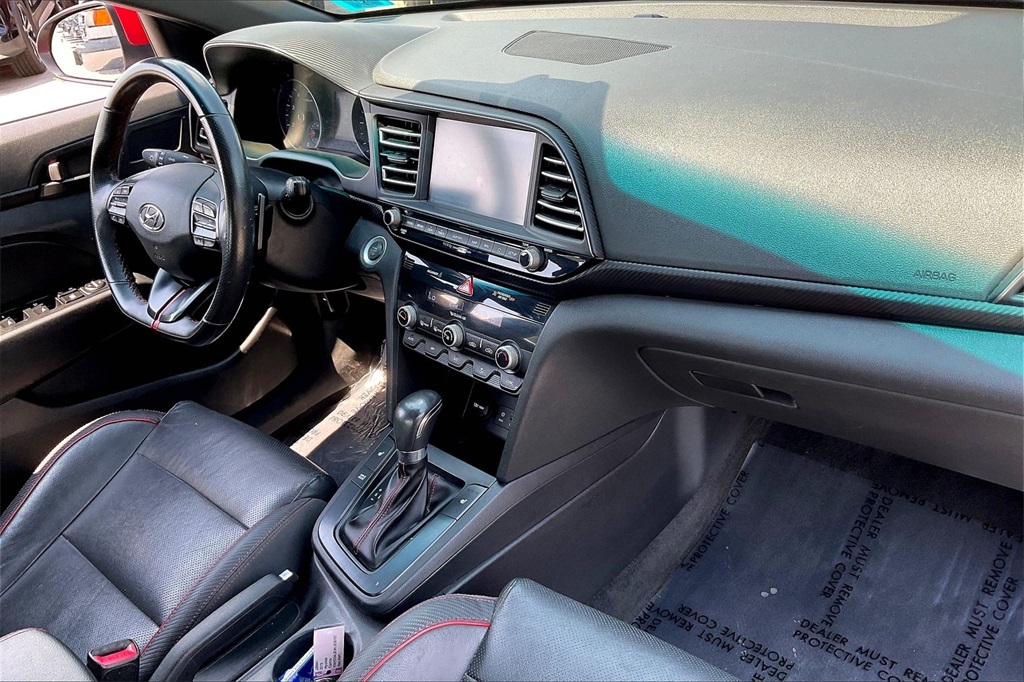 2019 Hyundai Elantra Sport - Photo 13