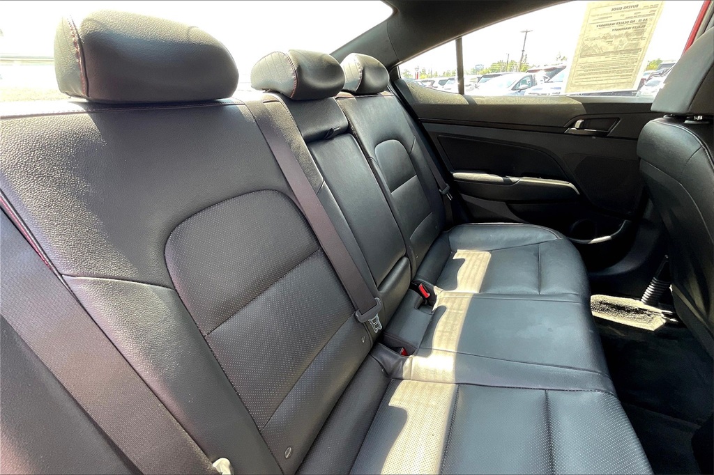 2019 Hyundai Elantra Sport - Photo 15