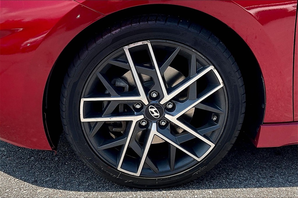 2019 Hyundai Elantra Sport - Photo 7