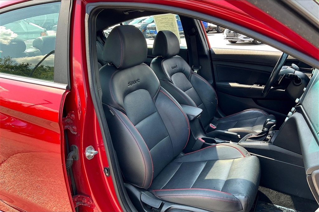 2019 Hyundai Elantra Sport - Photo 10