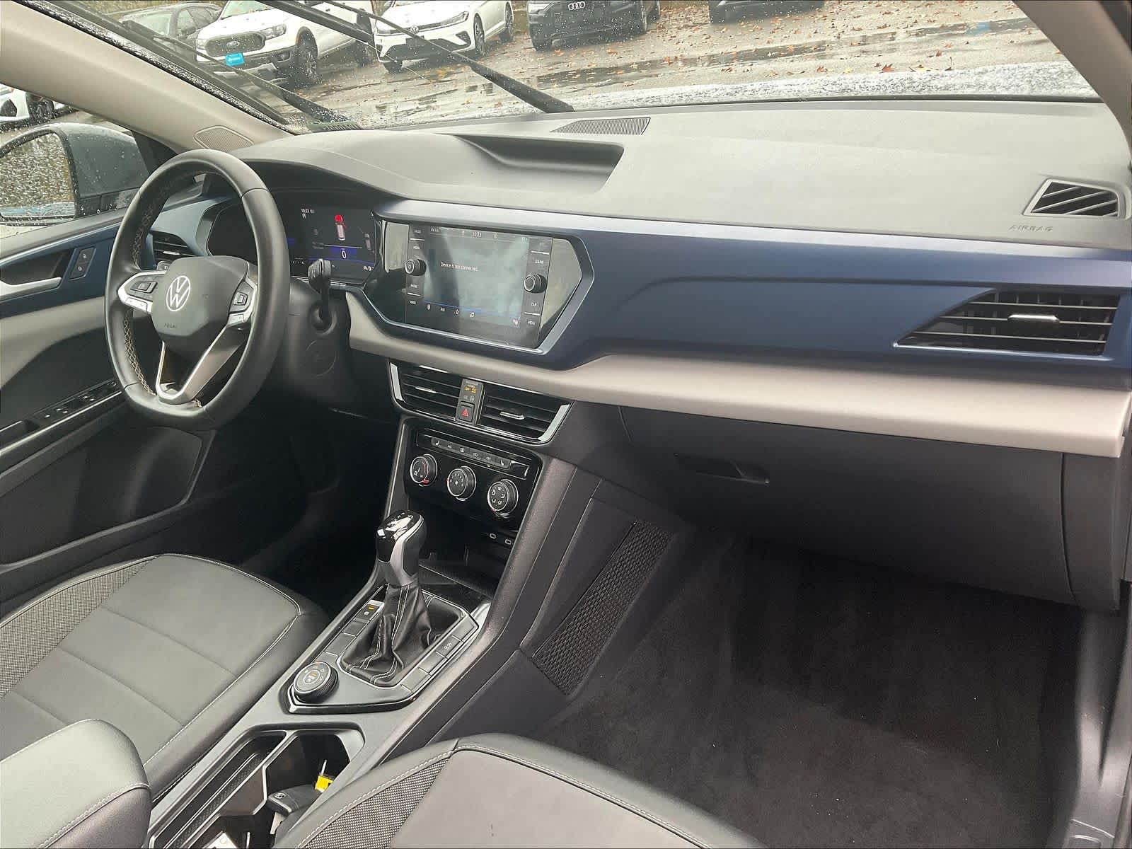 2023 Volkswagen Taos SE - Photo 14