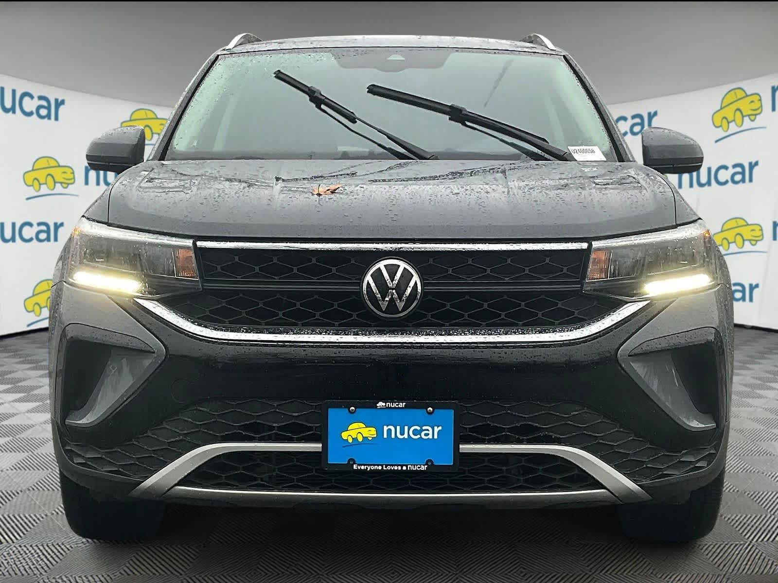 2023 Volkswagen Taos SE - Photo 2