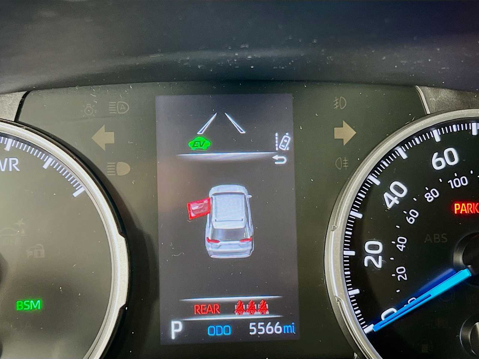 2022 Toyota RAV4 Hybrid LE - Photo 12