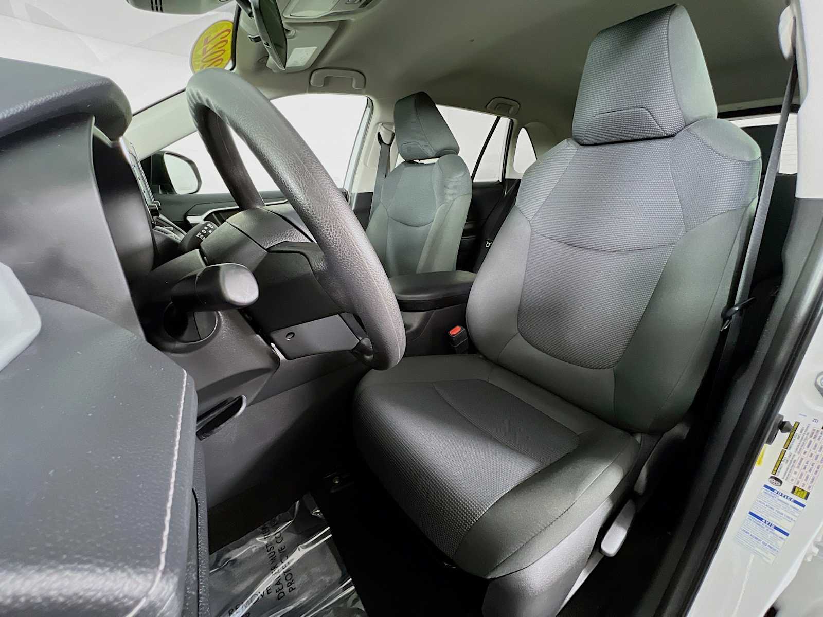 2022 Toyota RAV4 Hybrid LE - Photo 20