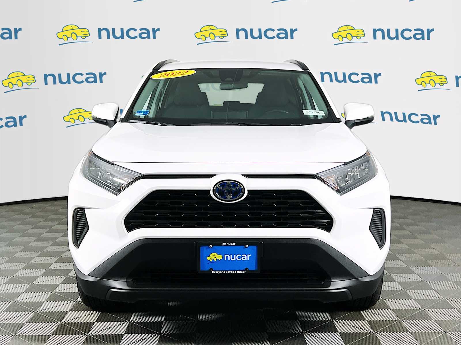 2022 Toyota RAV4 Hybrid LE - Photo 2