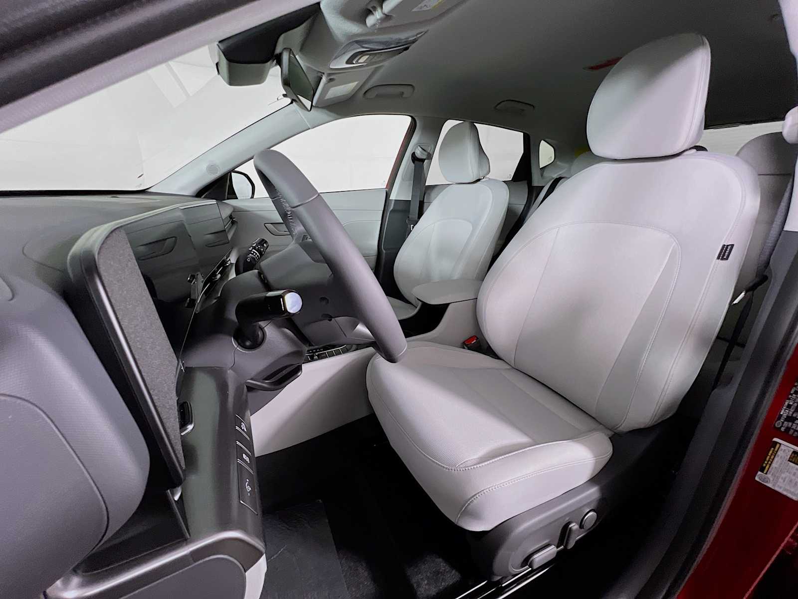 2025 Hyundai Kona SEL - Photo 12