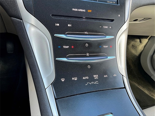 2016 Lincoln MKZ Base - Photo 23