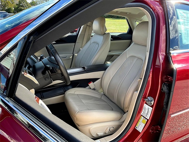2016 Lincoln MKZ Base - Photo 10