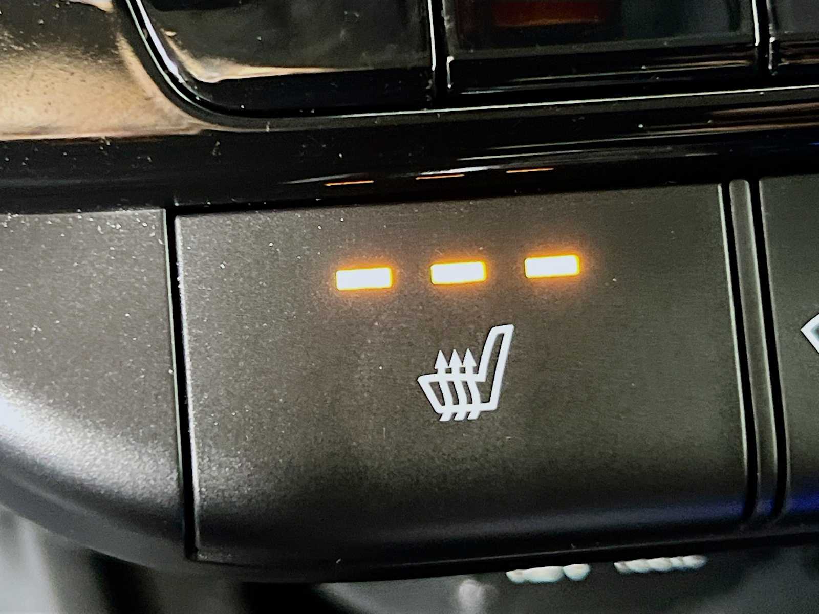 2023 Hyundai Elantra Limited - Photo 21