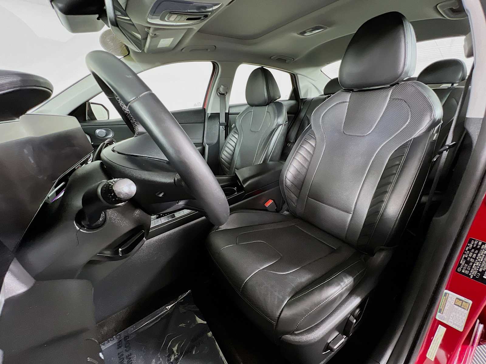 2023 Hyundai Elantra Limited - Photo 22
