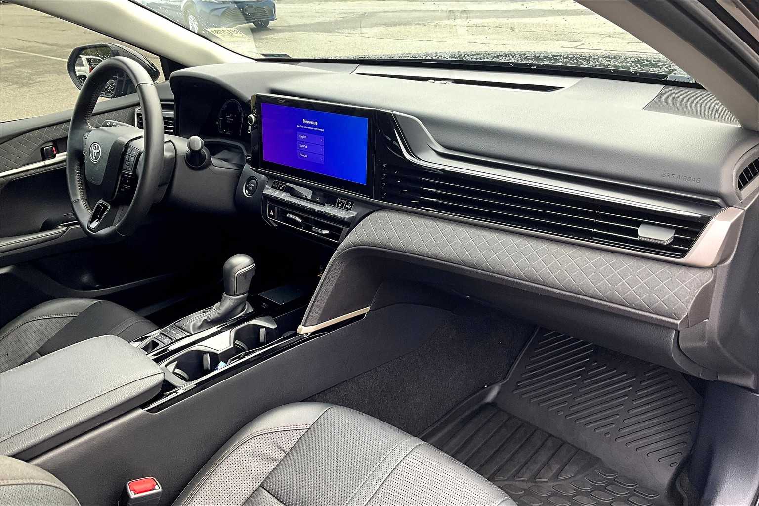 2025 Toyota Camry XLE - Photo 14