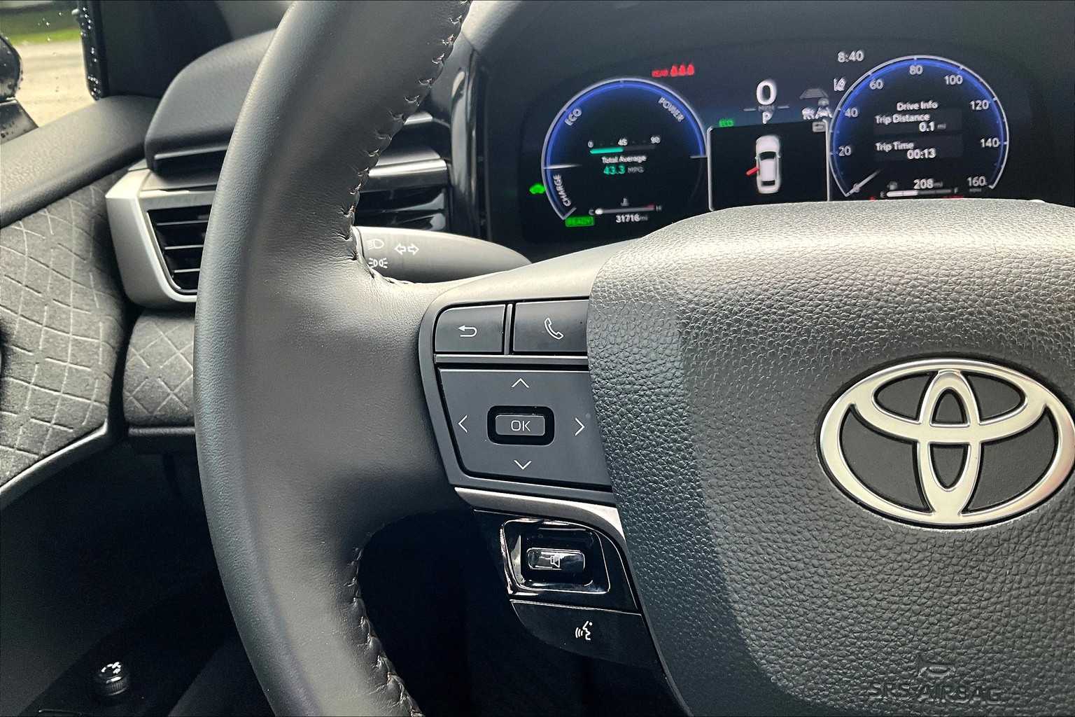 2025 Toyota Camry XLE - Photo 23