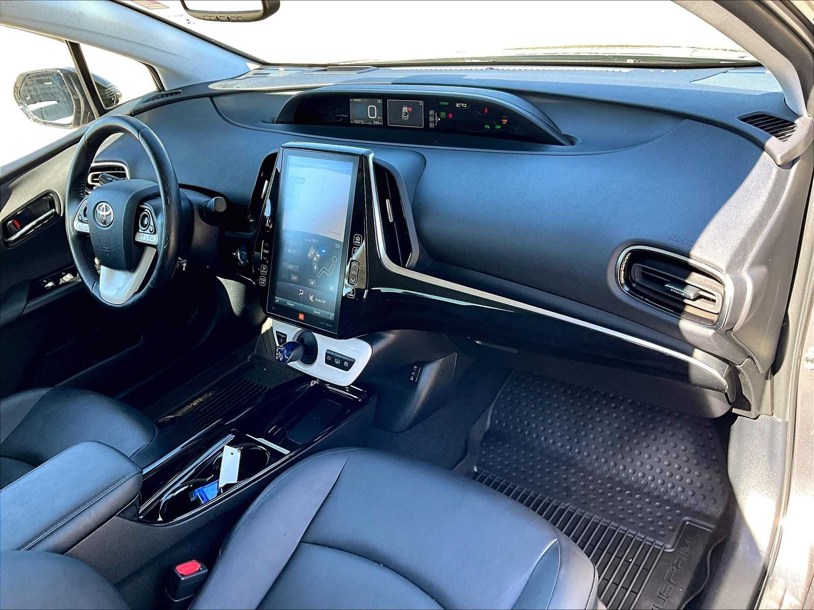 2017 Toyota Prius Prime Advanced - Photo 14