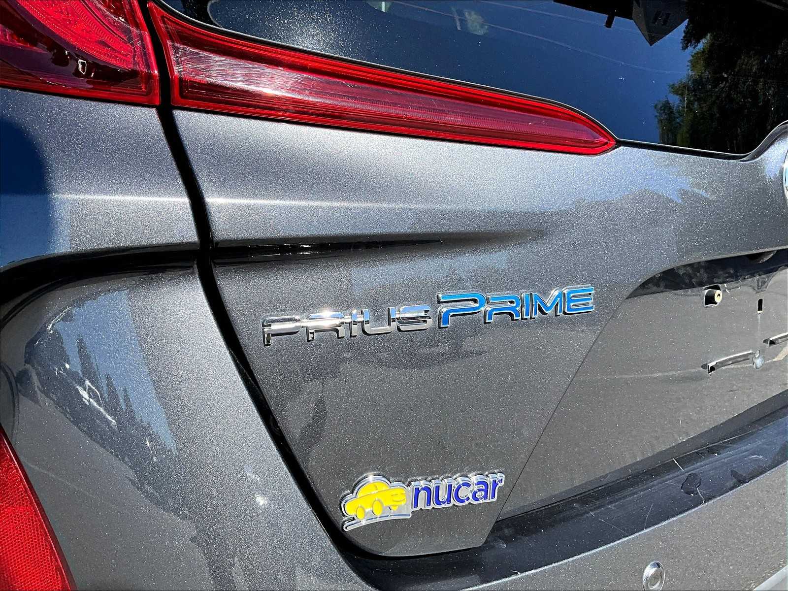 2017 Toyota Prius Prime Advanced - Photo 29