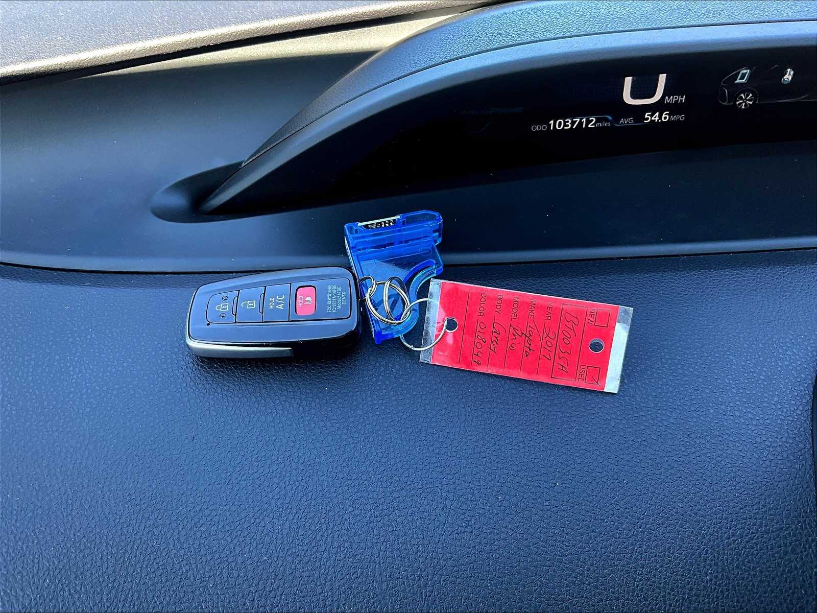 2017 Toyota Prius Prime Advanced - Photo 31