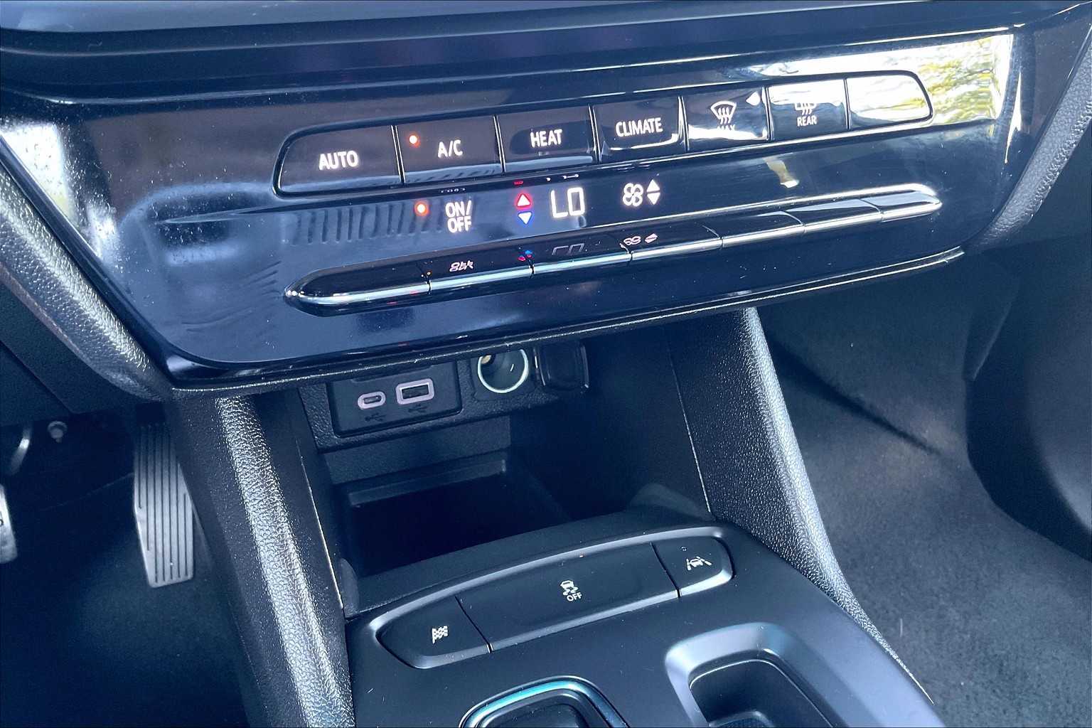 2023 Chevrolet Bolt EV 1LT - Photo 25